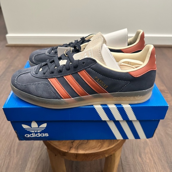 Adidas Originals Gazelle Indoor “Legend Ink Ruby” JH5404 Men's Size 9